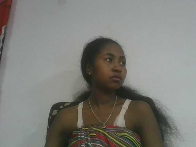 Marinah1a live cam on BongaCams