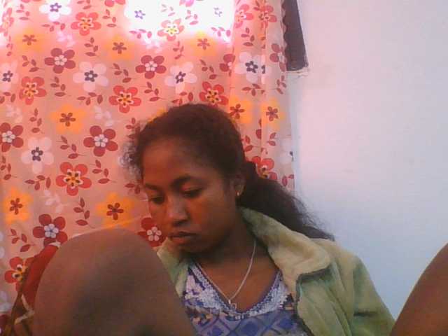 Marinah1a live cam on BongaCams