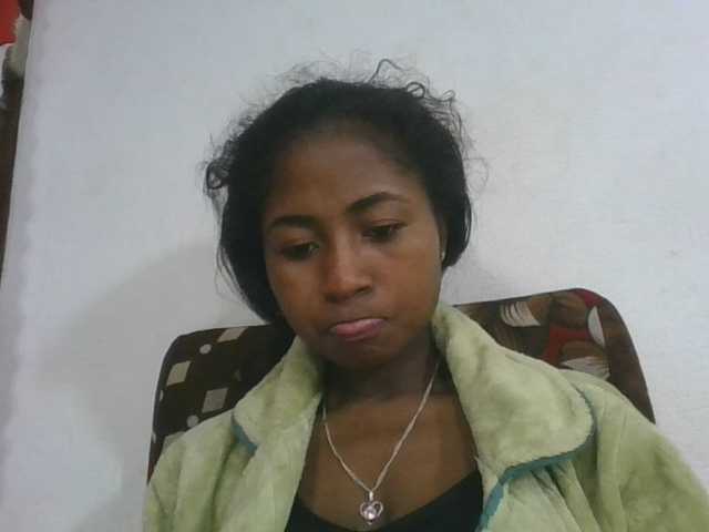 Marinah1a live cam on BongaCams