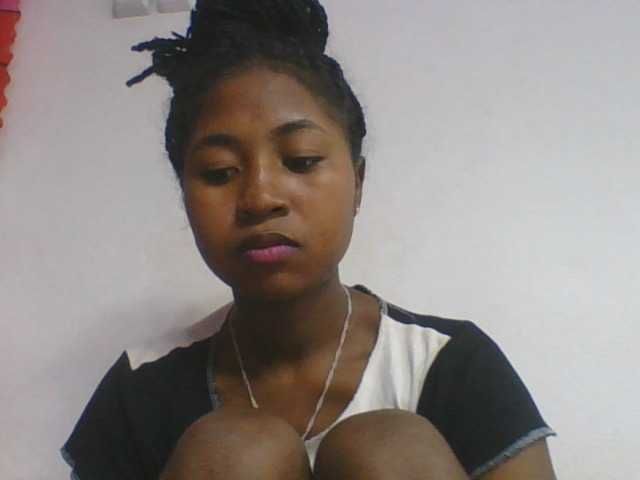 Marinah1a live cam on BongaCams