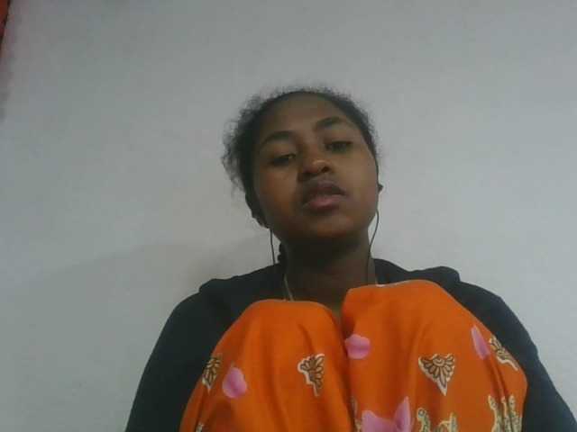 Marinah1a live cam on BongaCams