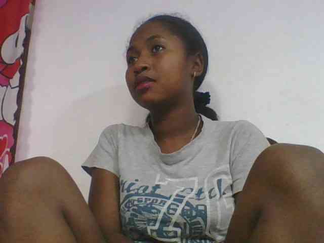 Marinah1a Live Webcam on BongaCams