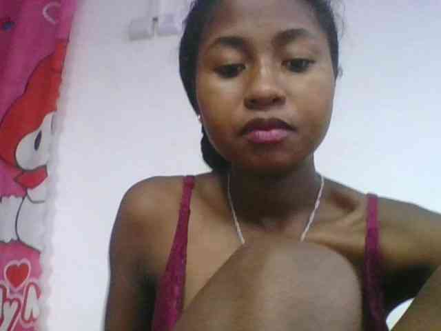 Marinah1a Live Webcam on BongaCams