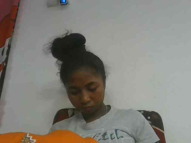 marinah1a's live room
