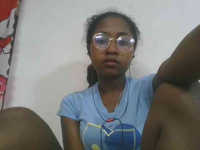 Marinah1a Live Webcam on BongaCams