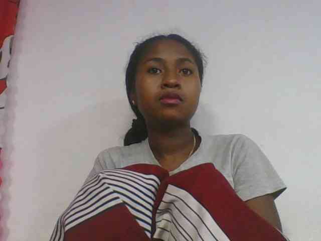 Marinah1a Live Webcam on BongaCams
