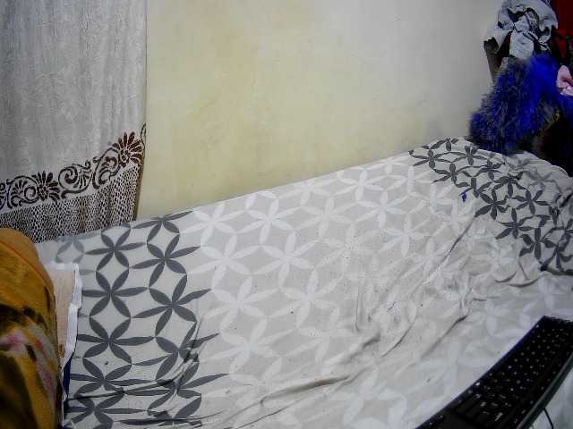 cute-sonya live cam preview