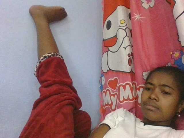 Phaniah1a live cam on BongaCams