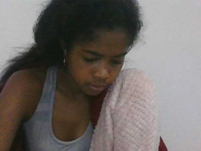 Phaniah1a live cam on BongaCams