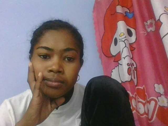 Phaniah1a live cam on BongaCams