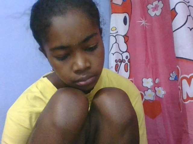 Phaniah1a live cam on BongaCams