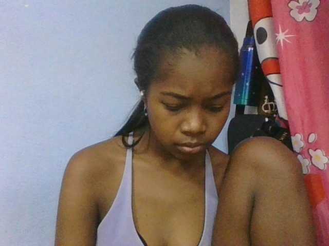 Phaniah1a live cam on BongaCams