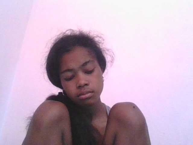 Phaniah1a live cam on BongaCams