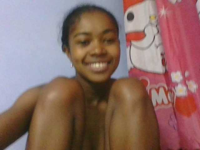 Phaniah1a live cam on BongaCams