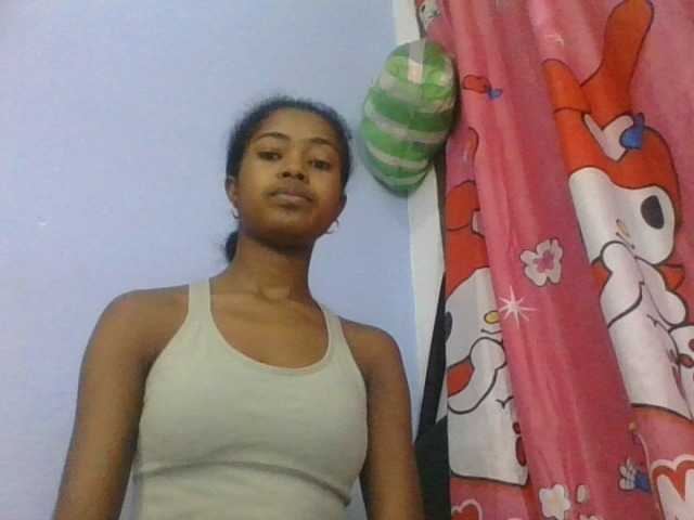 Phaniah1a live cam on BongaCams