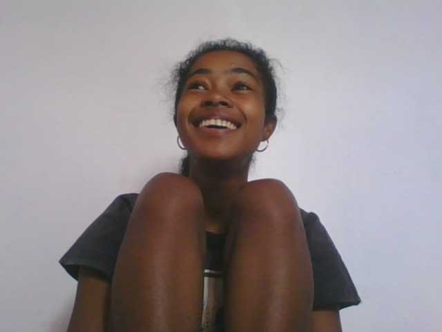 Phaniah1a live cam on BongaCams