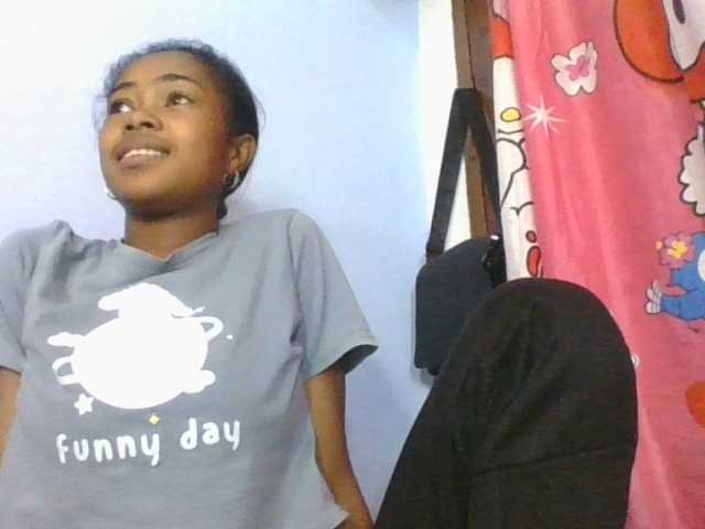 Phaniah1a live cam on BongaCams