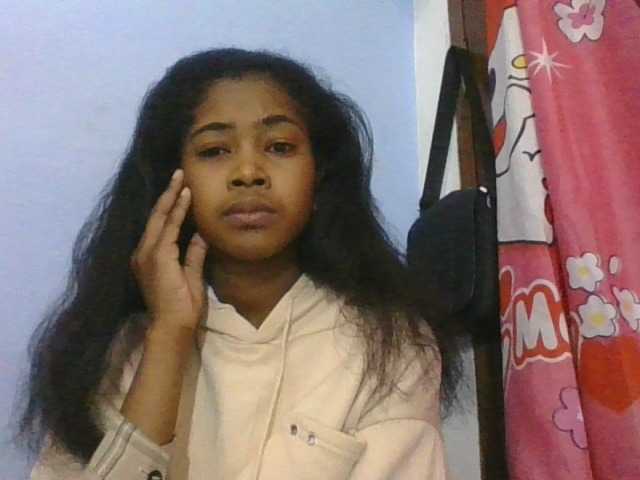 Phaniah1a live cam on BongaCams