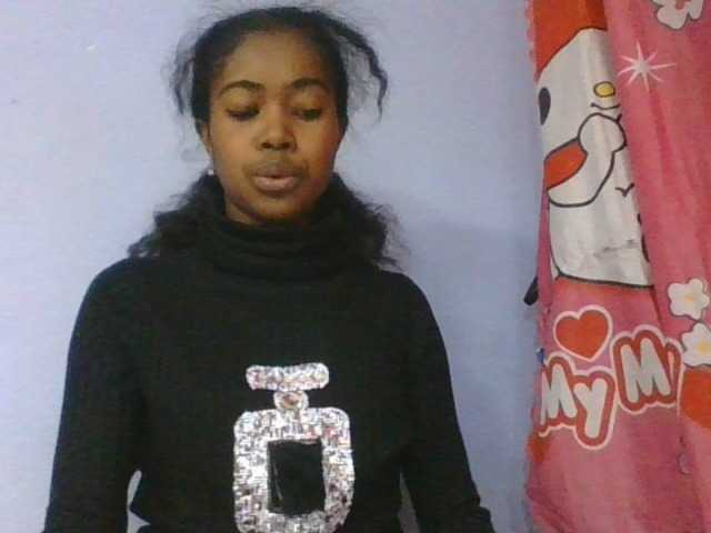 Phaniah1a live cam on BongaCams