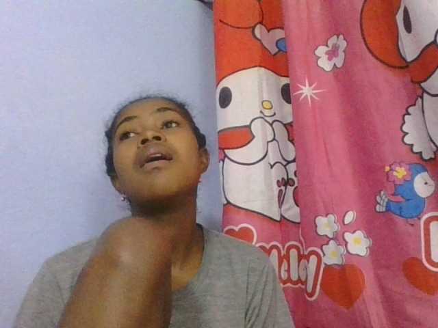 Phaniah1a live cam on BongaCams