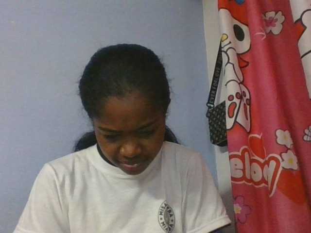 Phaniah1a live cam on BongaCams