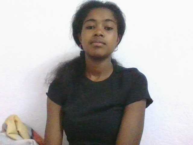 Phaniah1a live cam on BongaCams