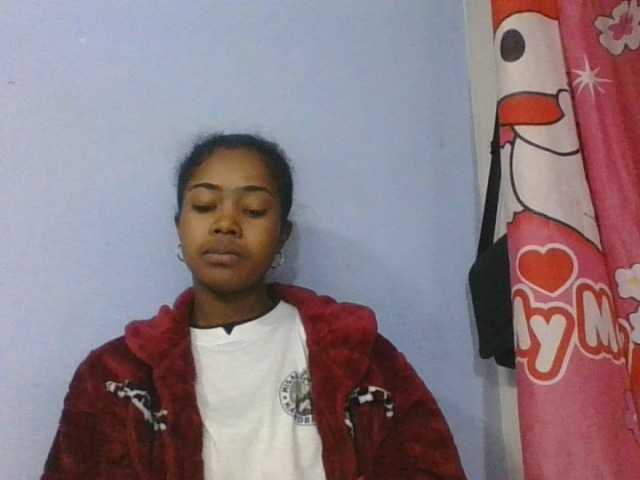 Phaniah1a live cam on BongaCams