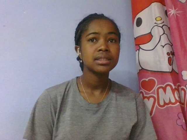 Phaniah1a live cam on BongaCams