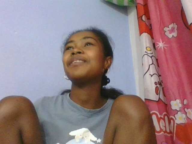 Phaniah1a live cam on BongaCams