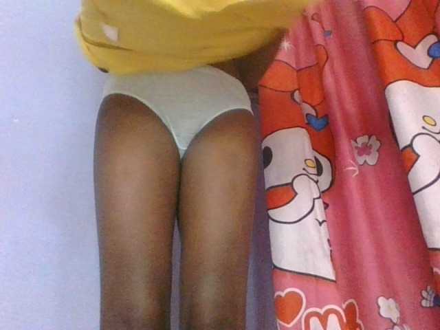 Phaniah1a live cam on BongaCams