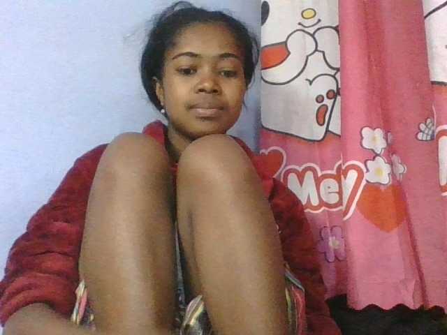 Phaniah1a live cam on BongaCams