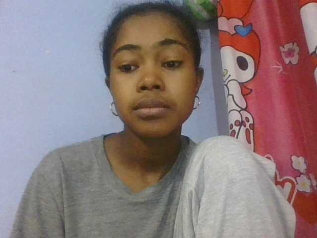 Phaniah1a live cam on BongaCams