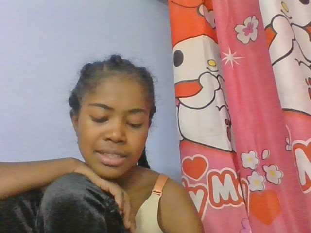 Phaniah1a live cam on BongaCams