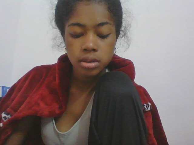 Phaniah1a live cam on BongaCams