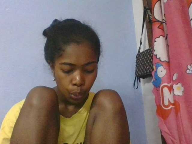Phaniah1a live cam on BongaCams