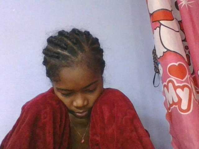 Phaniah1a live cam on BongaCams