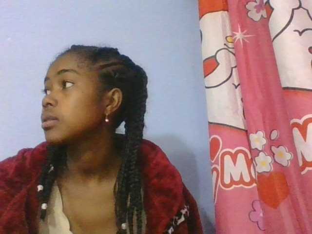 Phaniah1a live cam on BongaCams
