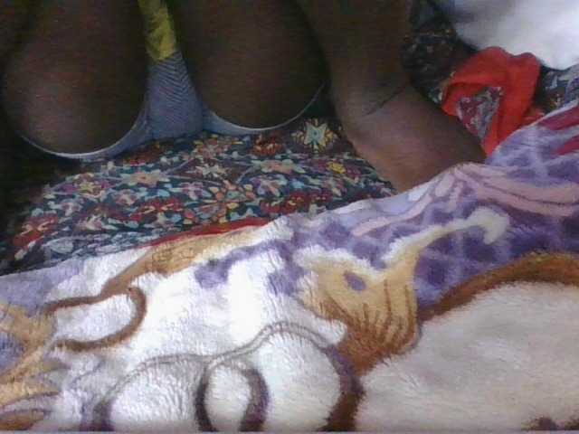 Phaniah1a live cam on BongaCams
