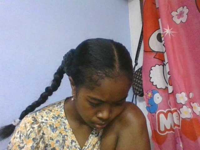 Phaniah1a live cam on BongaCams
