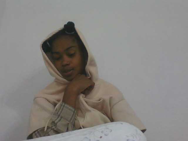 Phaniah1a live cam on BongaCams