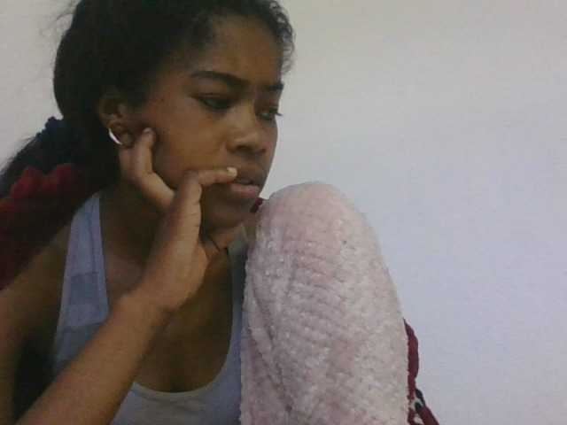 Phaniah1a live cam on BongaCams