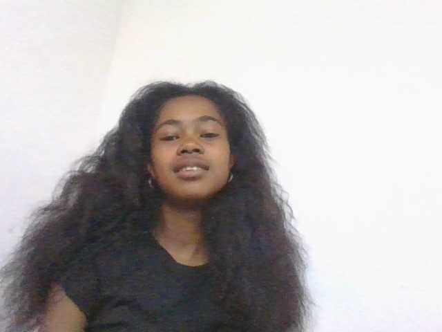 Phaniah1a live cam on BongaCams
