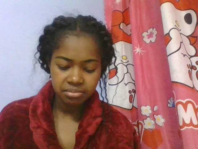 Phaniah1a live cam on BongaCams
