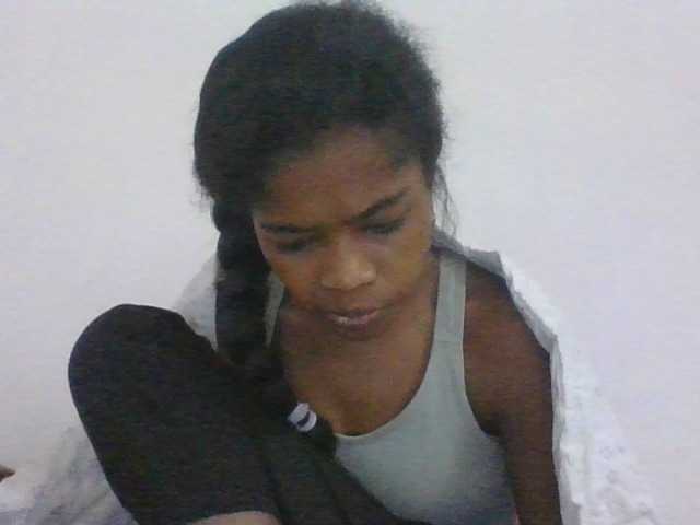 Phaniah1a live cam on BongaCams