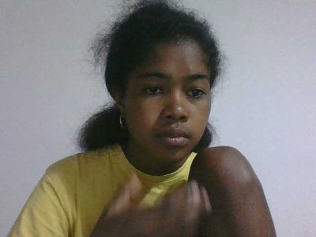 Phaniah1a live cam on BongaCams