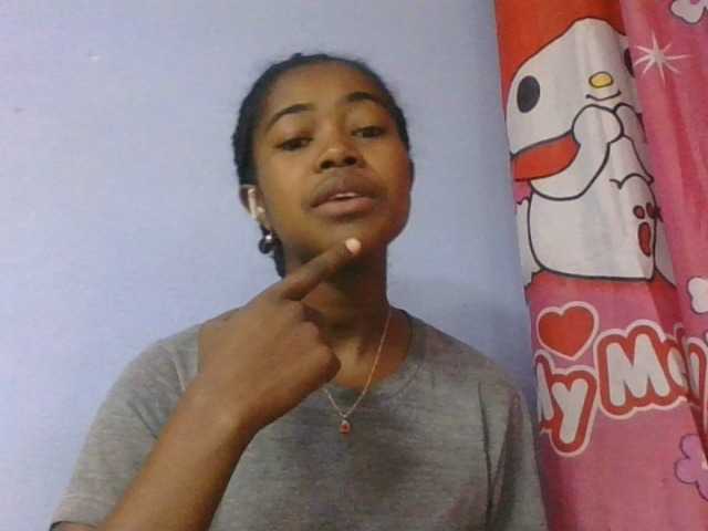 Phaniah1a live cam on BongaCams