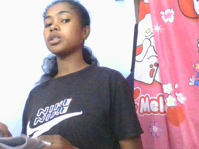 Phaniah1a live cam on BongaCams