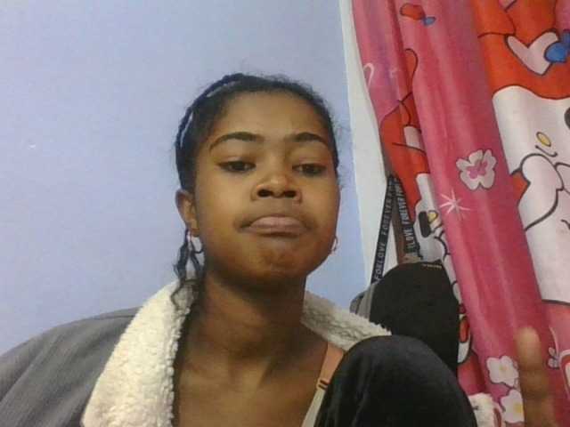 Phaniah1a live cam on BongaCams
