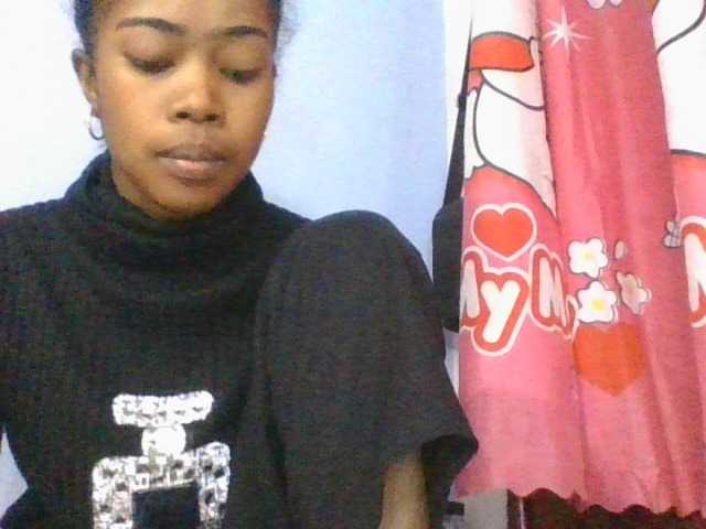 Phaniah1a live cam on BongaCams