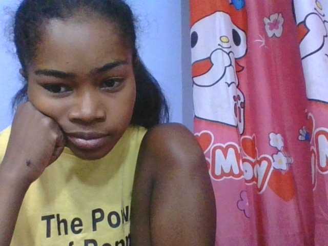 Phaniah1a live cam on BongaCams